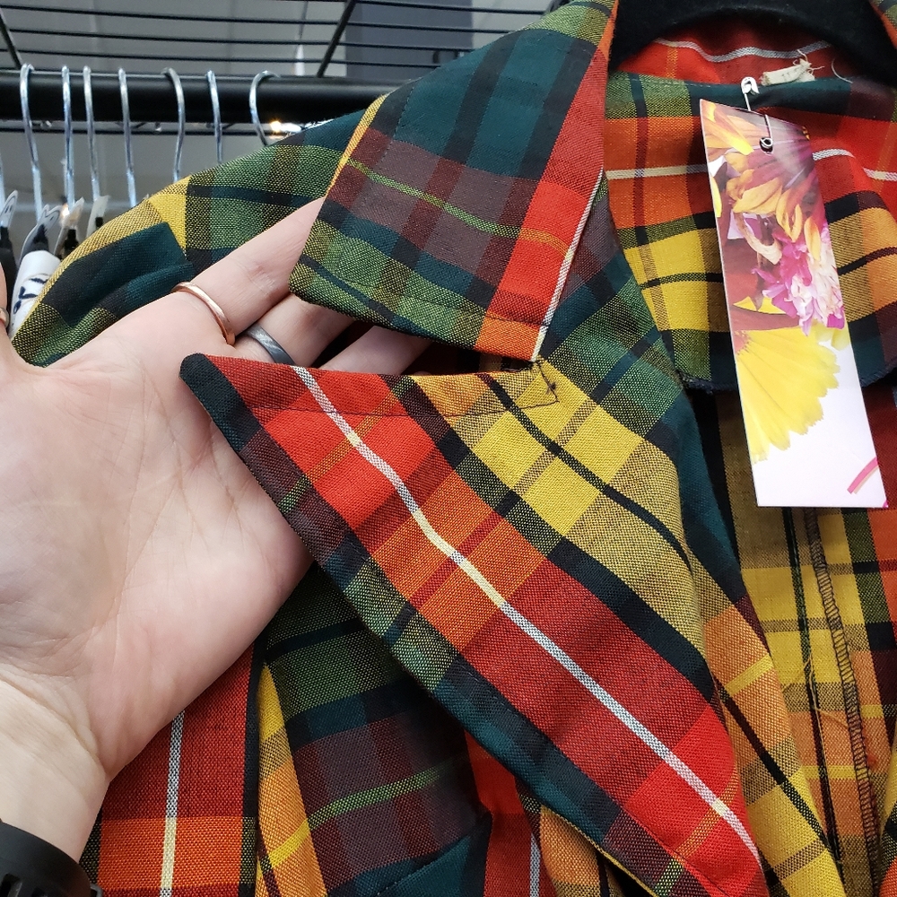 Vintage 1960s Plaid Blazer - Picture 3 of 9